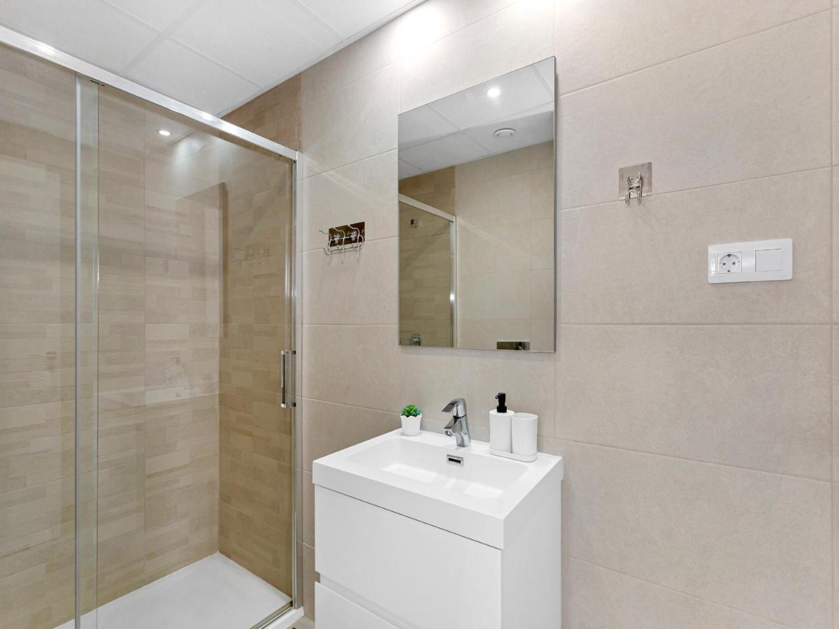 Lovely First Floor Apartment, Heating Pool ! Alicante Buitenkant foto