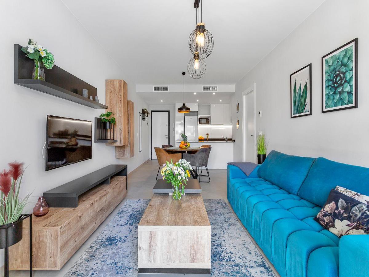 Lovely First Floor Apartment, Heating Pool ! Alicante Buitenkant foto