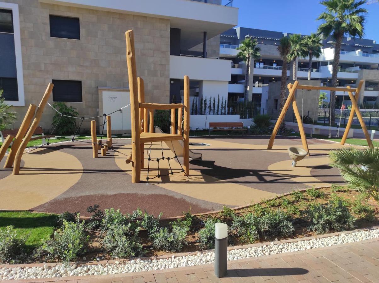 Lovely First Floor Apartment, Heating Pool ! Alicante Buitenkant foto